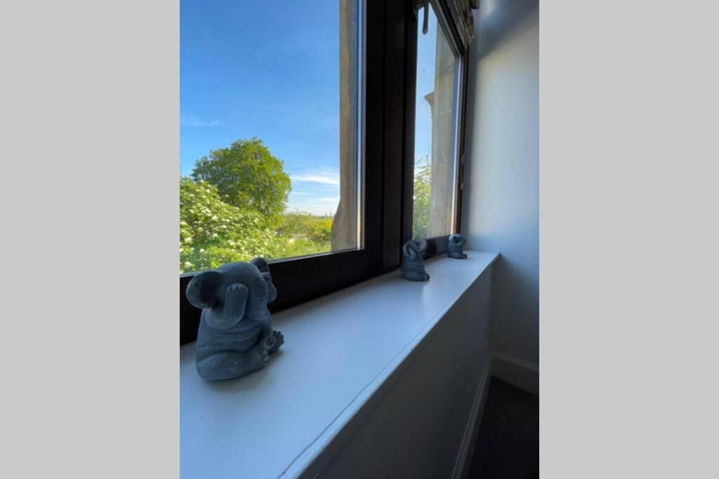 No 10 Immaculate City Centre, Top Floor 2 Bed Flat With Free Parking Inverness Esterno foto